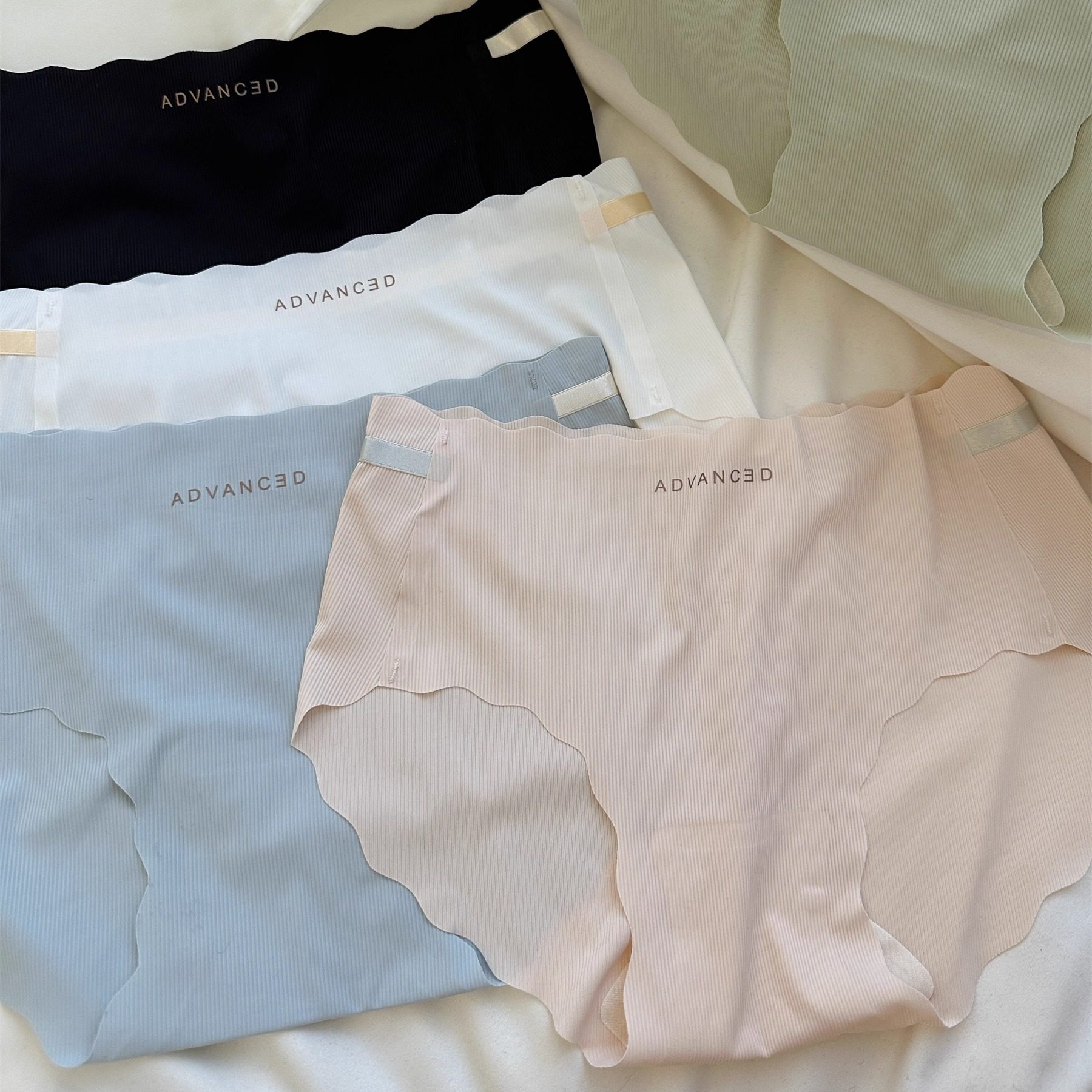 【泽衣壹品】冰丝无痕内裤  蜜桃臀中腰三角裤女士冰丝无痕内裤女,女士内衣/男士内衣/家居服,女三角裤,淘宝优惠券,粉丝福利购,淘宝优惠卷