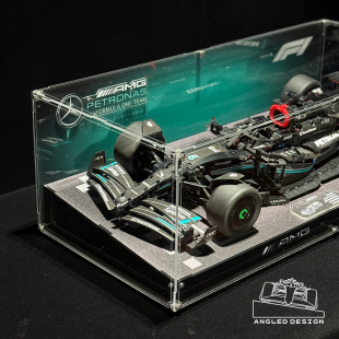 适用于乐高42171梅赛德斯奔驰F1赛车模型积木收纳防尘斜坡展示盒
