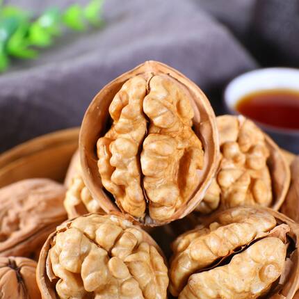新疆特产阿克苏原味纸皮核桃2025新货熟奶香草本