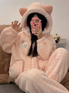 可爱凯蒂猫睡衣秋冬季女新款珊瑚绒加厚保暖卡通法兰绒家居服套装