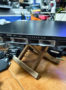 议价群晖RS810+四盘位机架式存储器 型号较老 板载引导为