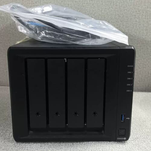 议价群晖DS920+四盘位NAS存储服务器 功能完好 带