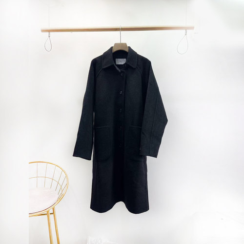 SELF简约款宽松时尚大衣