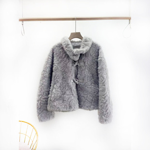 PUTIAN设计感盘扣皮毛一体大衣2025冬装新款韩版时尚百搭外套916