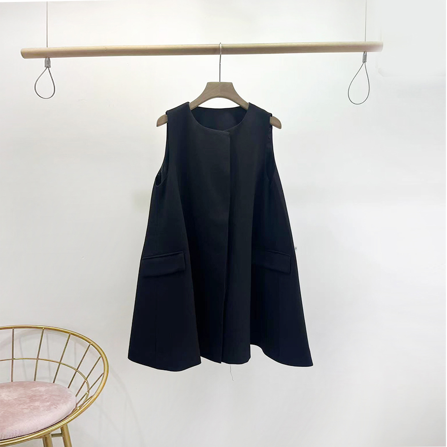 VANE中长款圆领宽松马甲裙