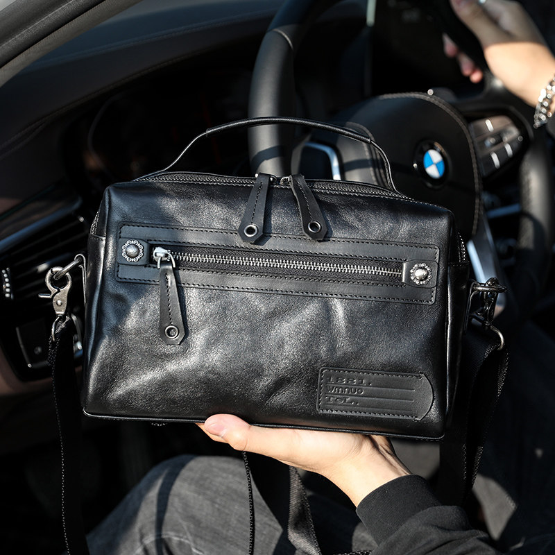 真皮男包2022新款单肩包男士时尚斜挎包包商务休闲多功能手提小包