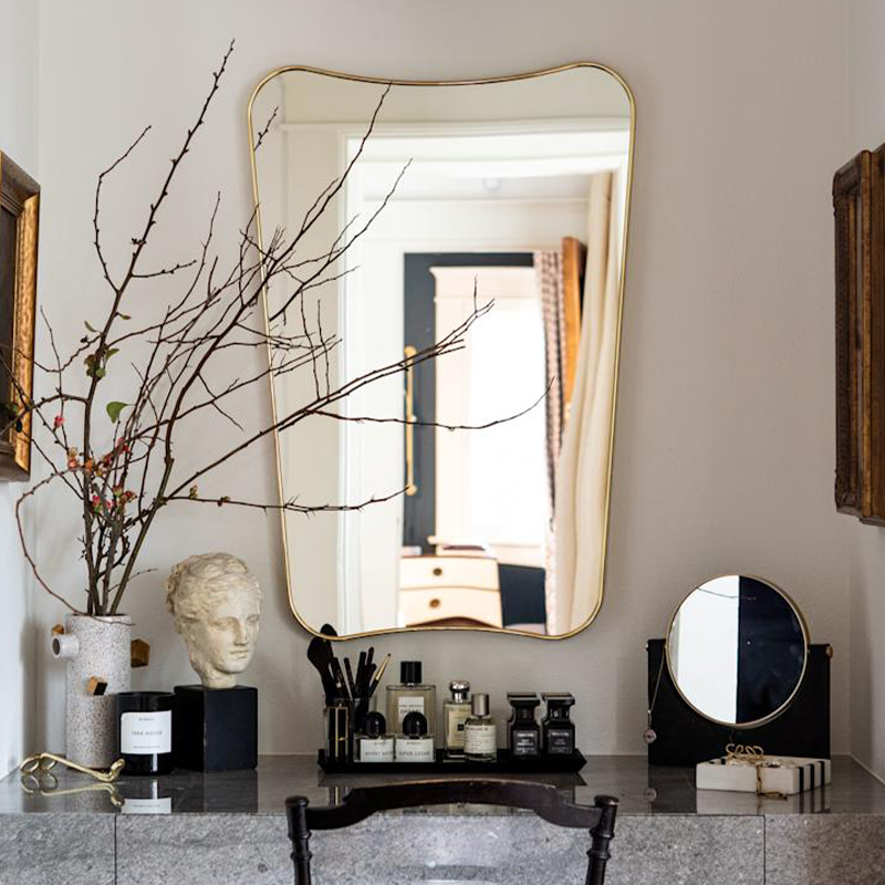 贴墙穿衣镜现代简约梳妆台