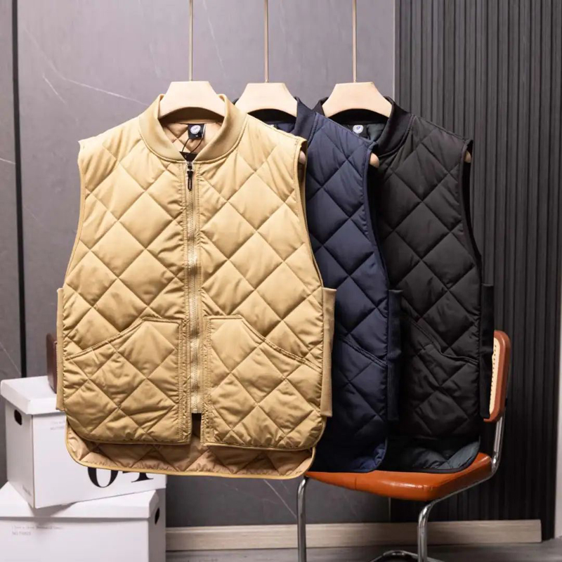 大口袋菱形格绗缝夹棉棒球领马甲