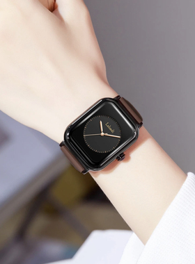 拉宝丽手表抖音同款轻奢时尚方形女士腕表防水硅胶休闲女表石英表