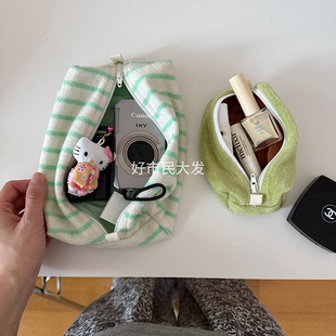 大发试验站 自制毛巾料大容量便携式ccd收纳包口红气垫旅行洗漱包