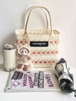 Темно коричневый