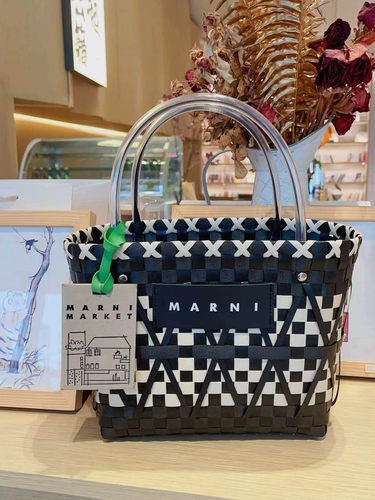[Пятно] Марни Мани овощная корзина с тканом сумкой 23 Новая благотворительная сумка для покупок вручную ежедневно