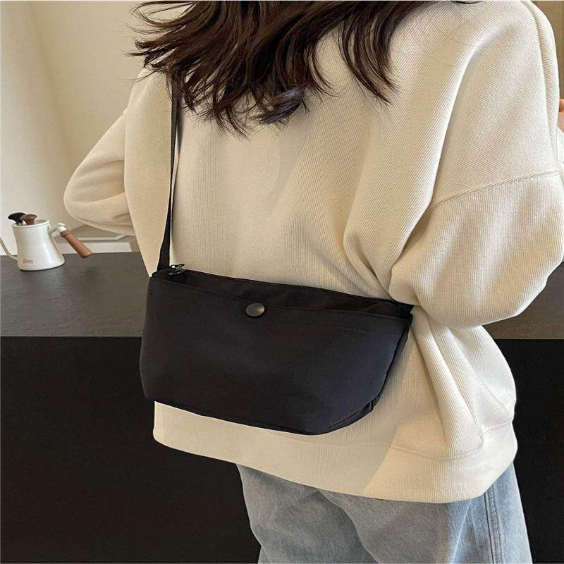 斜挎包女2025新款夏时尚小包包腋下包百搭小方包女轻奢单肩帆布包