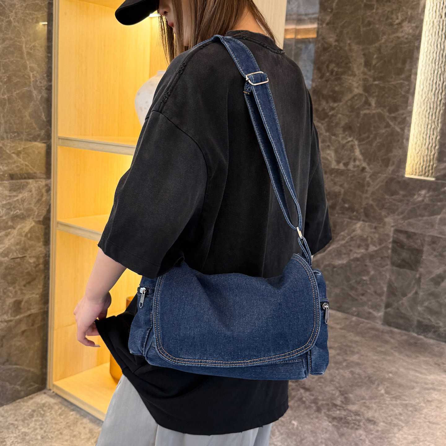 ins日韩潮流男女单肩包复古水洗牛仔布包大容量百搭耐磨斜挎包