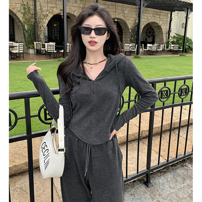 收腰显瘦时尚休闲套装女春秋