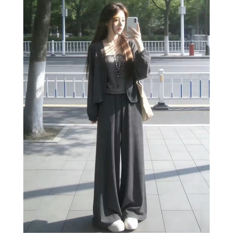 盐系小个子穿搭休闲运动套装女春秋季宽松阔腿裤韩系减龄三件套潮