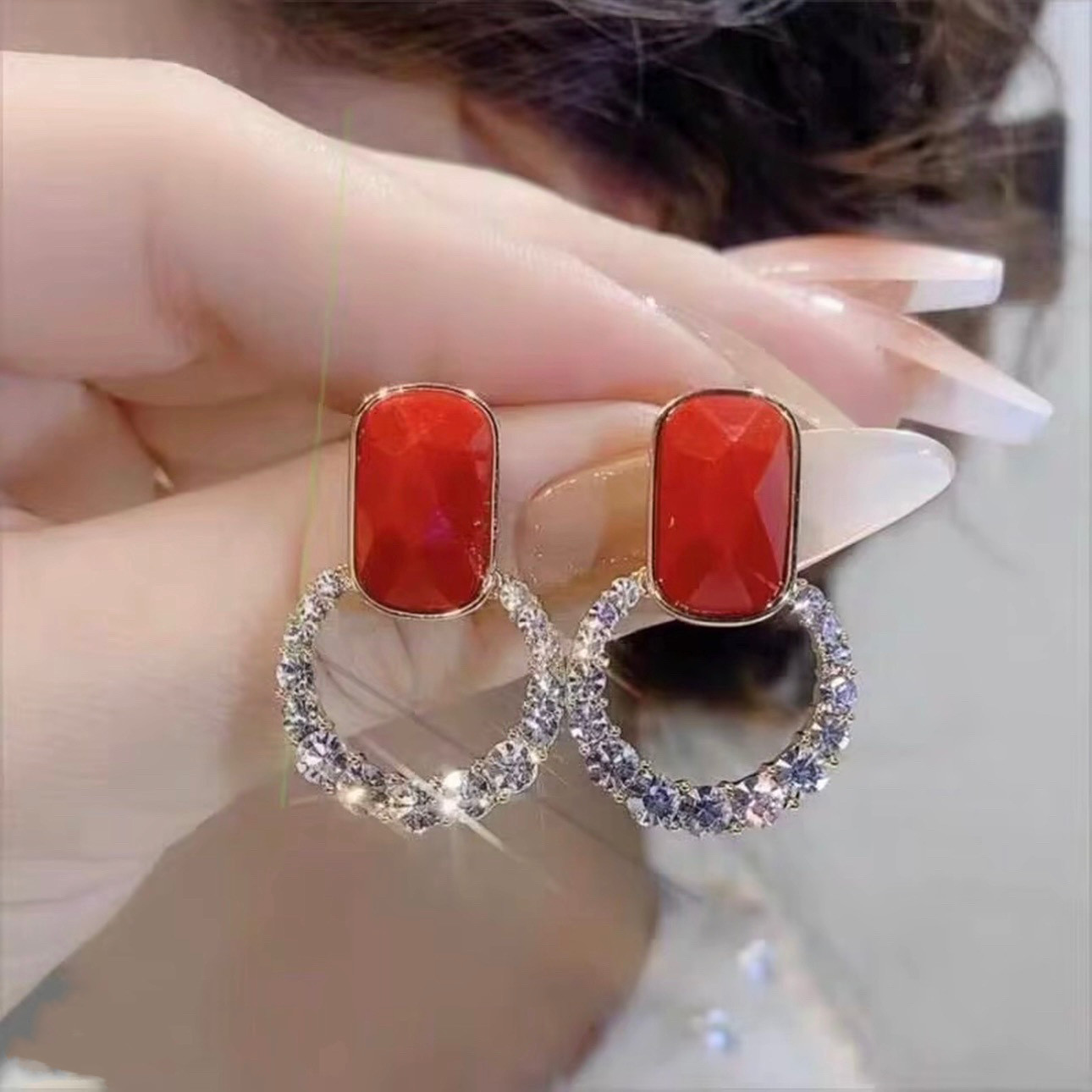 银针红色满钻圈圈耳钉女简约耳饰