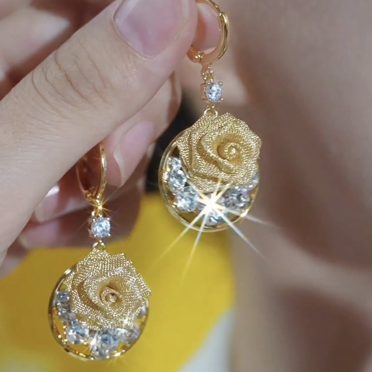 法式轻奢金色玫瑰花锆石耳环耳饰