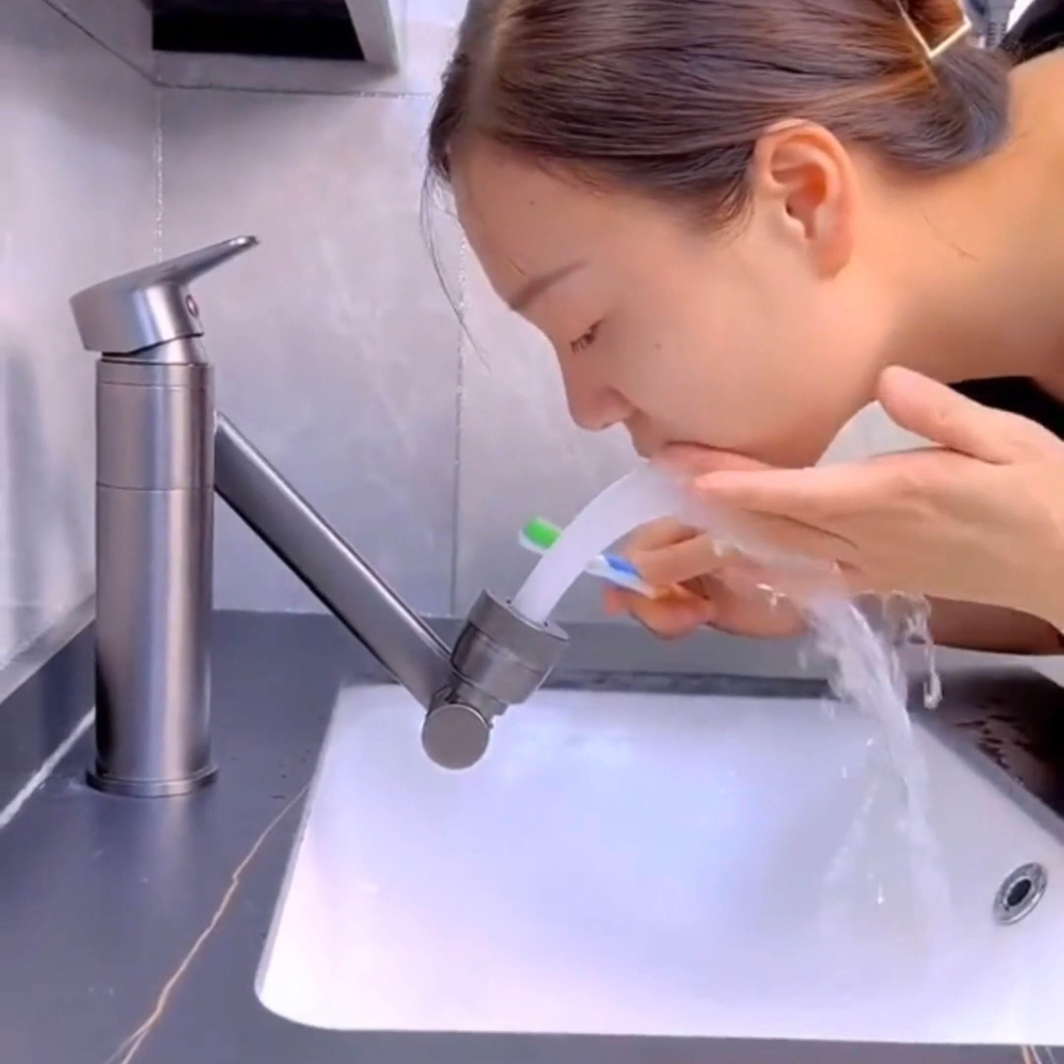 水龙头冷热两用数显万向防溅水太空铝家用厨房洗脸盆通用现货2026,家装主材,厨房龙头,淘宝优惠券,粉丝福利购,淘宝优惠卷