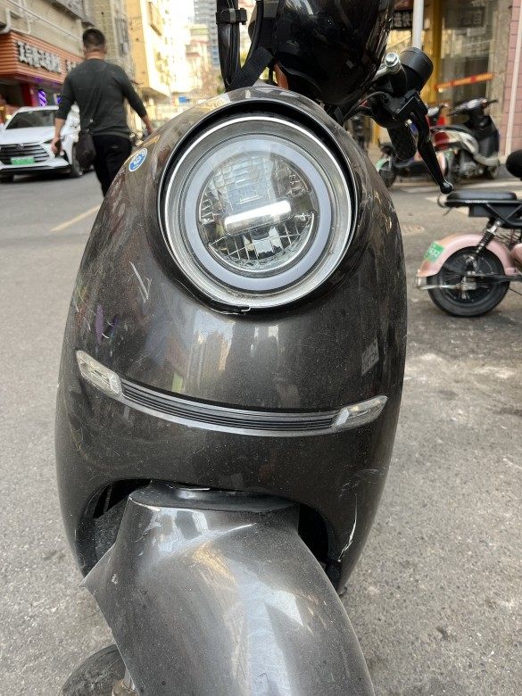 星月神电动车外壳配件全套塑件新日电瓶车坐垫前围前泥板边条大灯