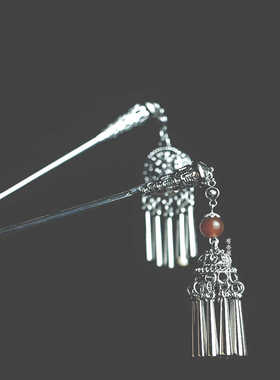 新中式清冷感簪子苗族银流苏发簪步摇风铃钟盾鼓古风国风盘头发饰