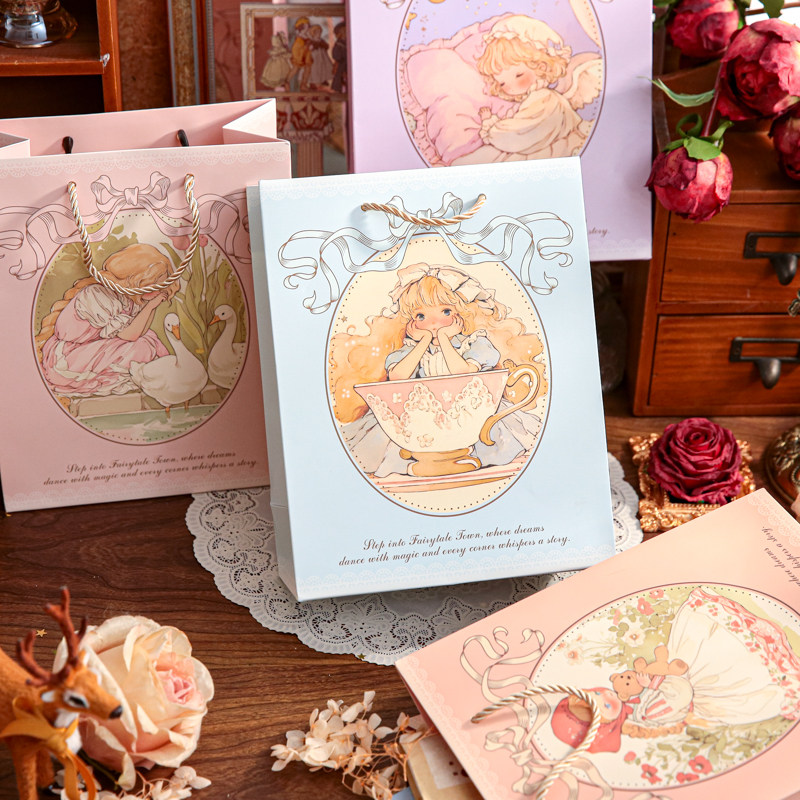 童话镇白卡纸礼品袋 可爱ins轻复古小女孩礼物包装纸袋子手提袋