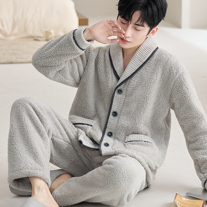 2025冬季加厚保暖半边绒睡衣青果领雪花绒浅灰男士简约家居服套装