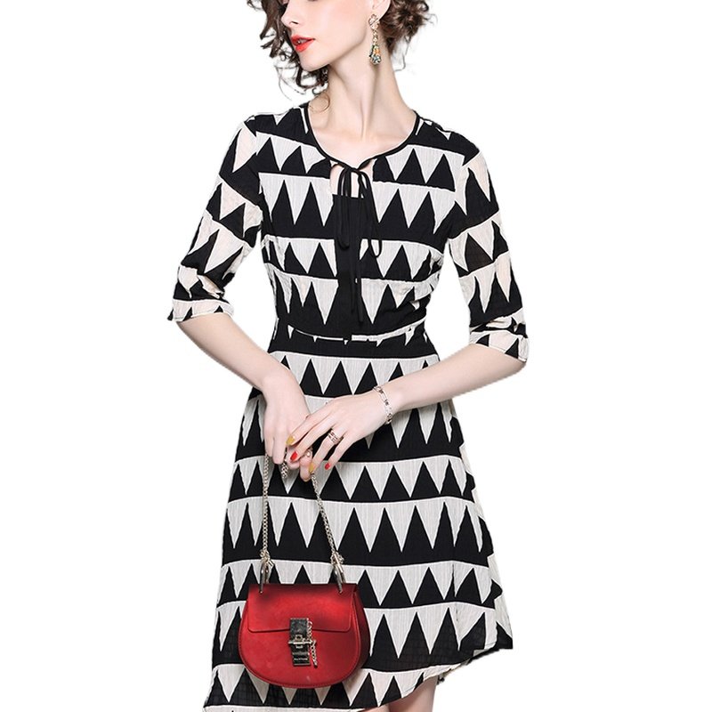 奈昕让您穿着漂亮个性化私人订制 130629 春夏季新款修身显瘦印花