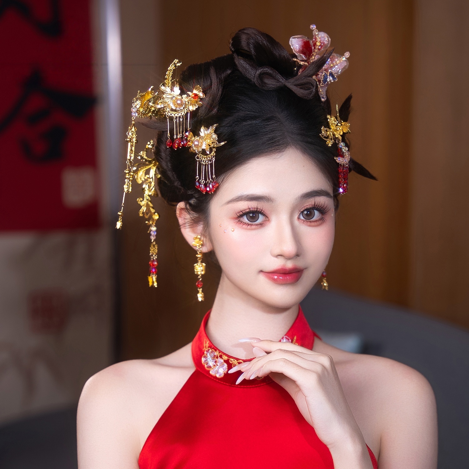 2025新款中式新娘头饰秀禾服龙凤褂汉服古风发饰古装婚礼结婚饰品