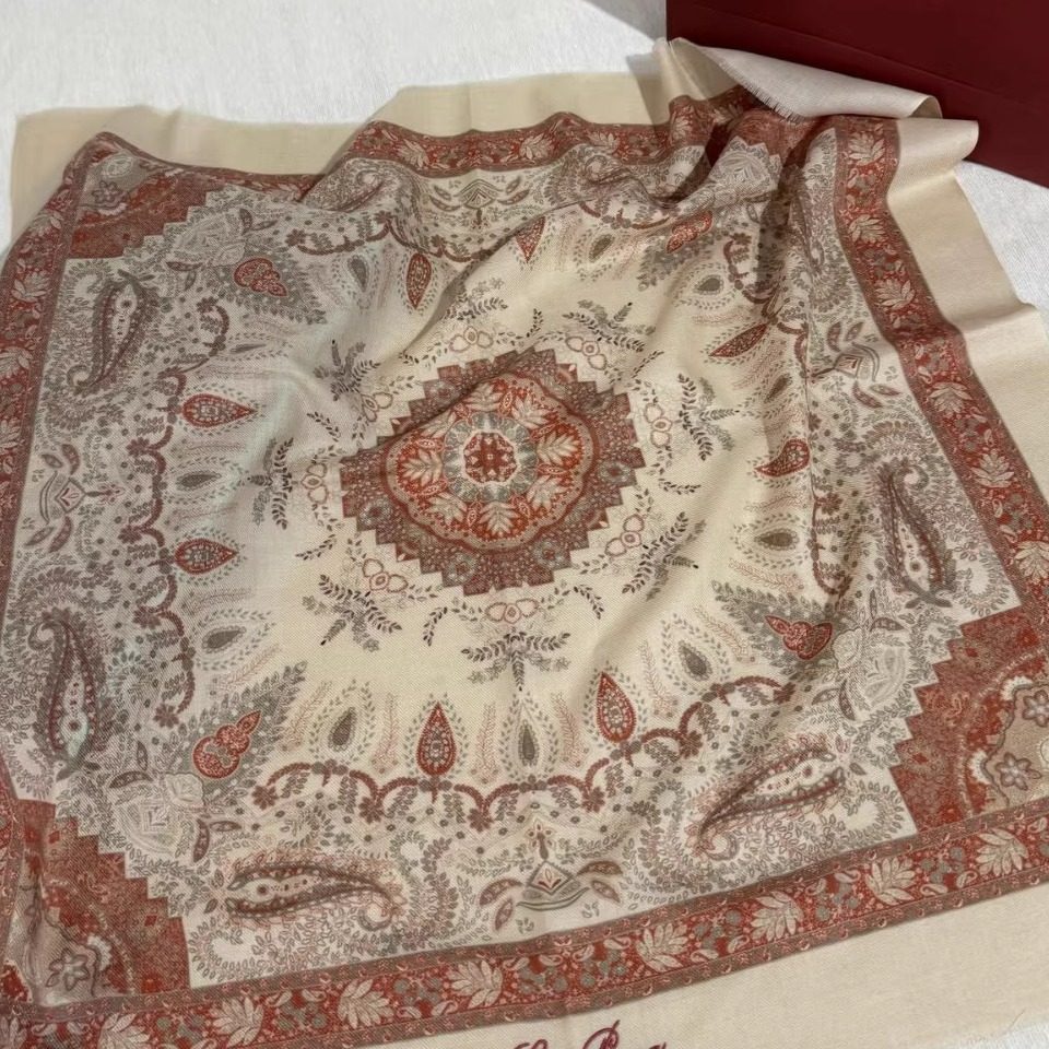 LP欧美外贸订单印花羊绒羊毛桑蚕丝混纺围巾秋冬保暖百搭方巾春夏