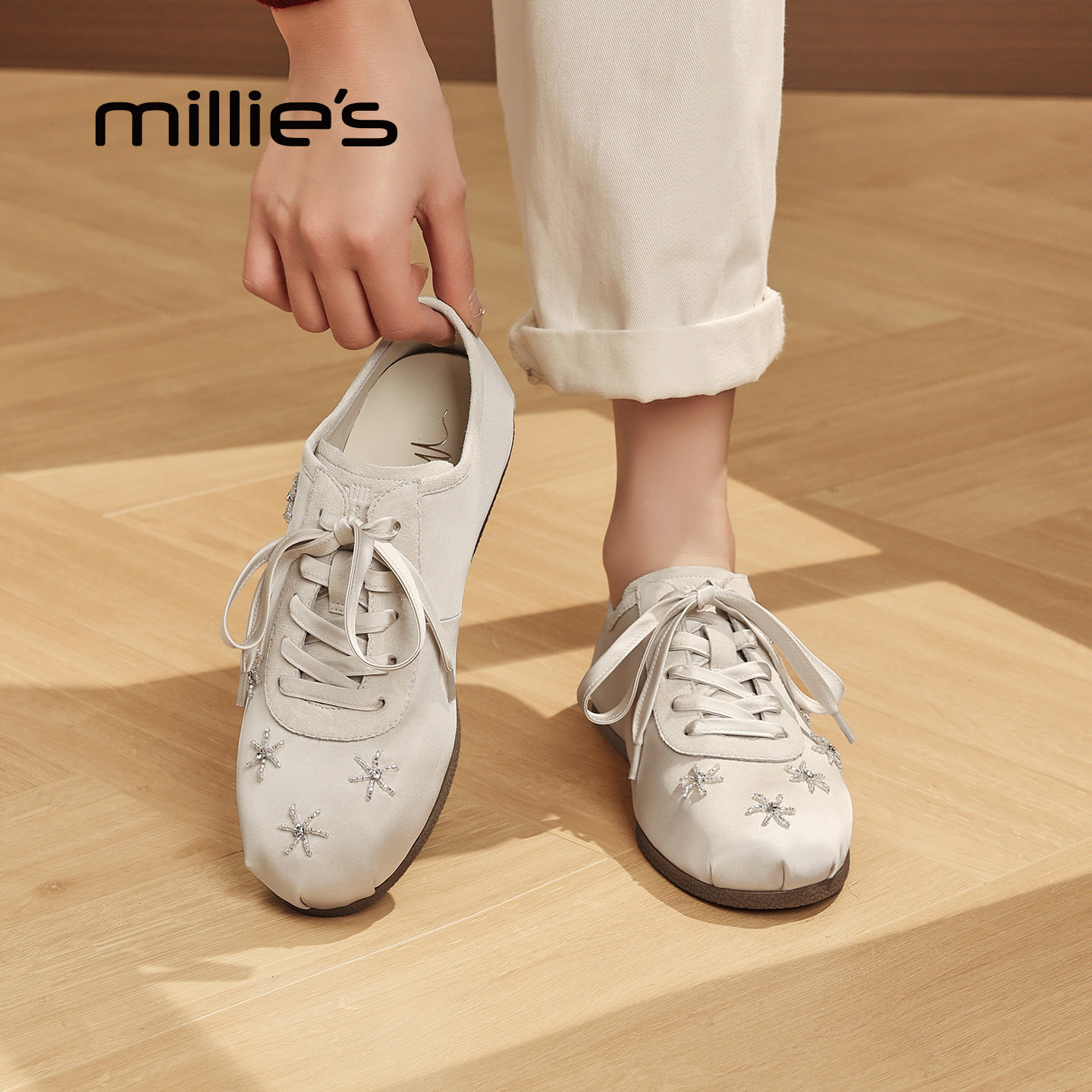 MILLIE'S/妙丽星星刺绣女鞋2026新款春季平底运动休闲鞋系带板鞋