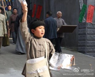 第九届小荷风采小报童的歌演出服儿童卖报歌服装民国演出晨曦表演