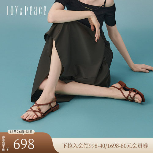 真美诗编织牛皮罗马凉鞋