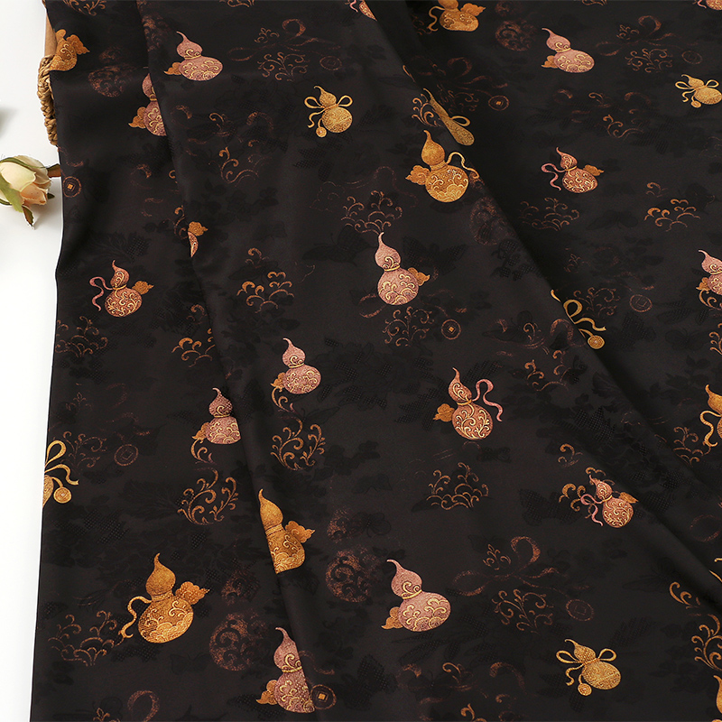 醋酸蝴蝶墨金福禄印花提花面料 新中式旗袍改良汉服女装面料现货