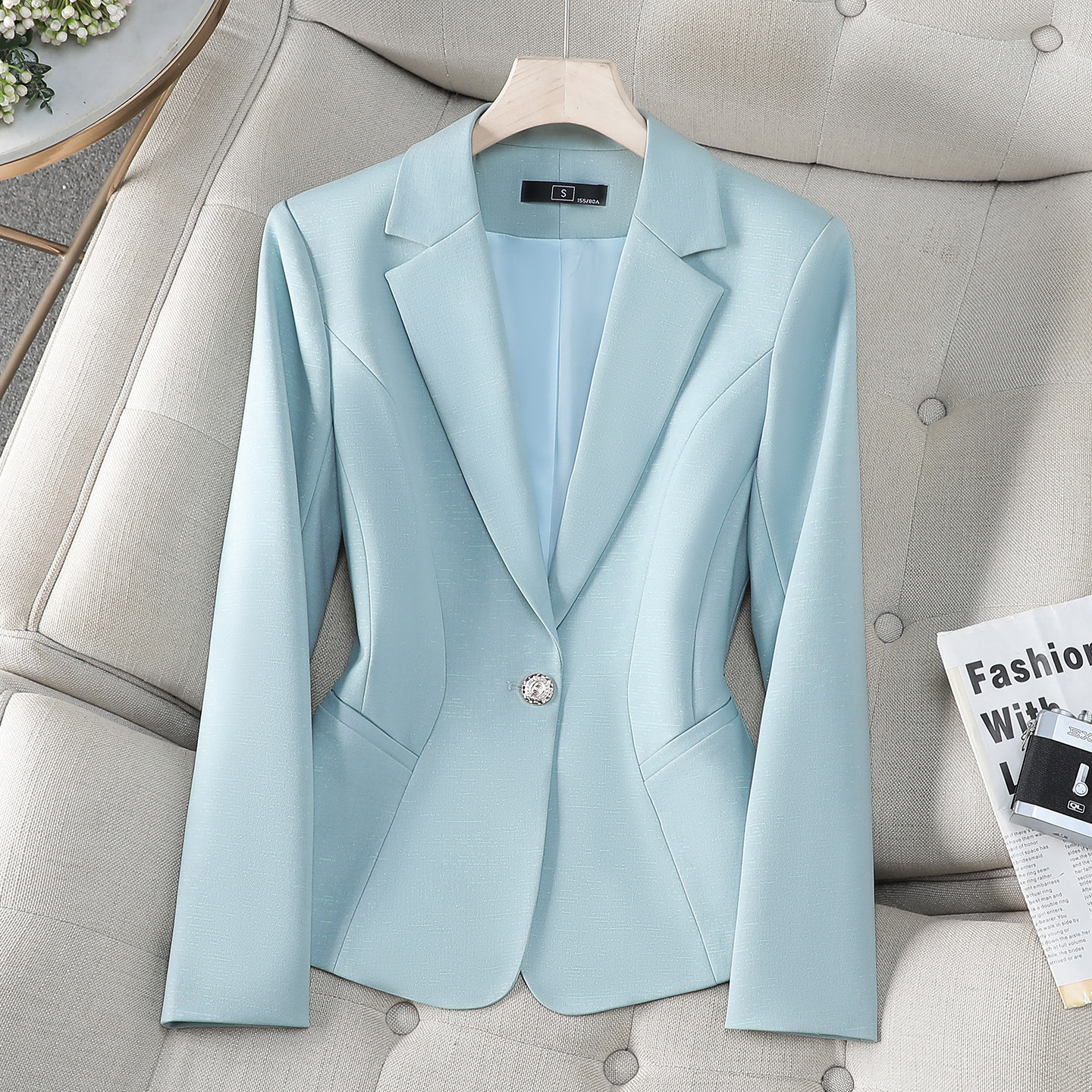 休闲时尚短款亮丝小西装外套女秋季新款高级感修身百搭气质西服