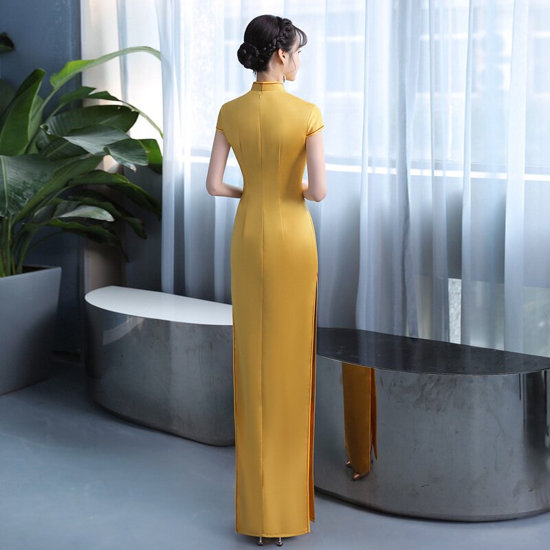 2026新款旗袍长款金色晚礼服孔雀刺绣图案显瘦演出服文艺复古风优