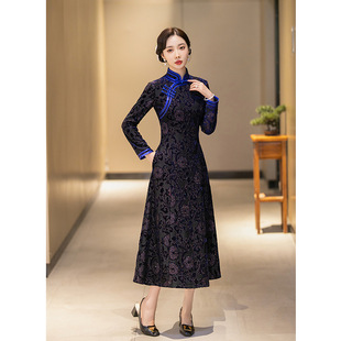 2025新款冬季蓝色旗袍新中式秋冬高贵妈妈冬天加厚加绒连衣裙