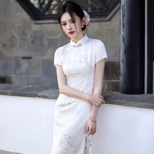 2026新款白色素雅旗袍女改良新中式高档年轻款夏季日常高考送考高