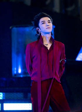 华晨宇2023演唱会酷飒风衬衣