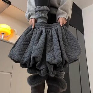 深灰色菱格纹夹棉花苞短裤女2025秋冬季新款保暖舒适松紧腰阔腿裤