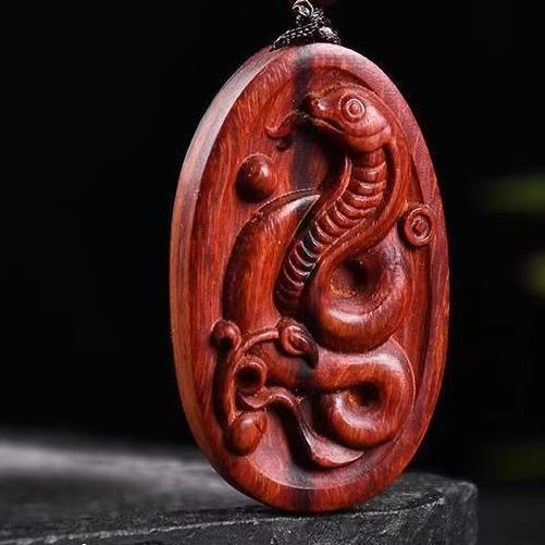 小叶紫檀十二生肖猪兔羊挂件木质老虎吊坠木雕马挂坠红木龙牌把件