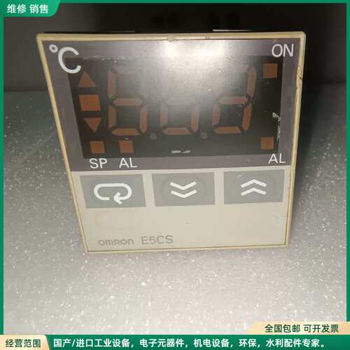 可维修拆机OMRON欧姆龙温控器E5CS-R1PX ,成色如图，二