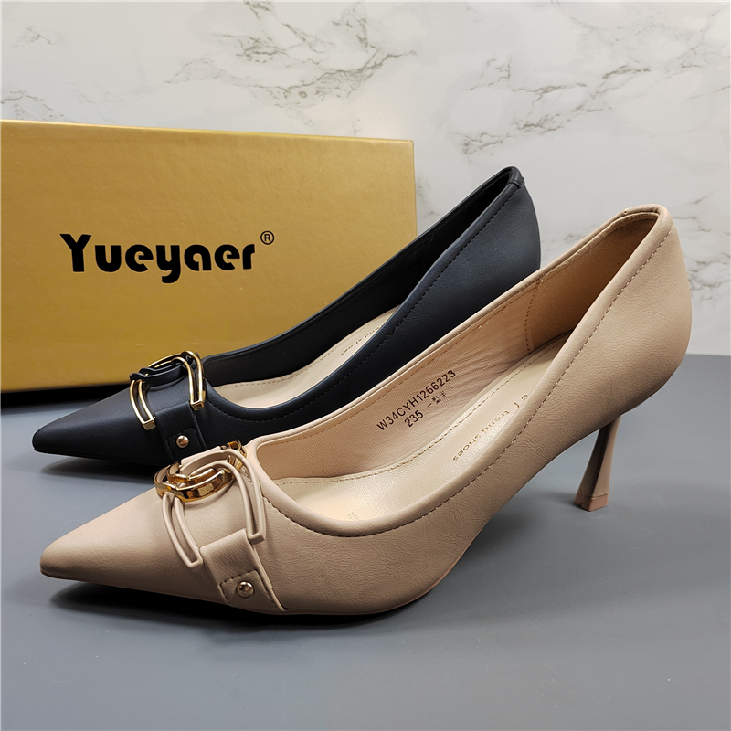 月芽儿正品法式尖头浅口细跟单鞋