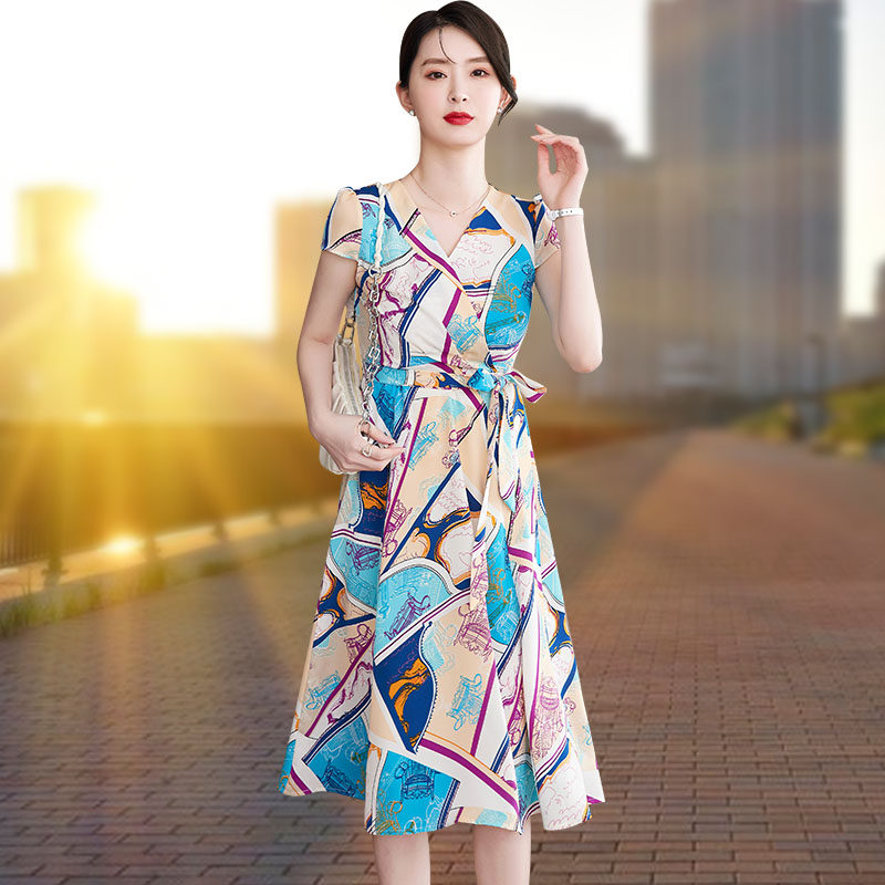 雪纺印花连衣裙女短袖夏季2026新款韩版时尚优雅高腰显瘦气质长裙
