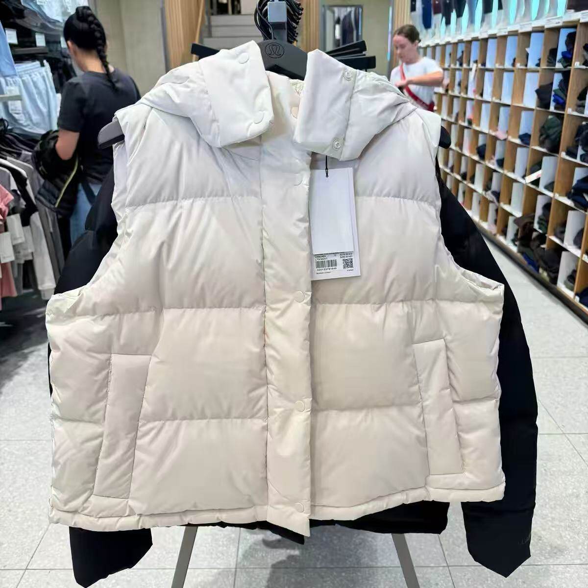 lululemon Wunder Puff 四格保暖马甲羽绒服百搭简约舒适外套女