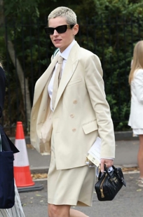 轻奢tomboy风细羊毛西装 套装 外套＋短裤 时尚 两件套女 中裤 明星同款