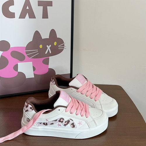 2026夏季新款超火豹纹滑板鞋ins潮韩版小众百搭学生运动休闲鞋女