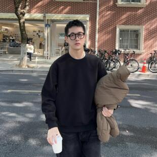 王几又 冬季新款韩版黑色圆领套头卫衣男简约休闲基础款百搭上衣