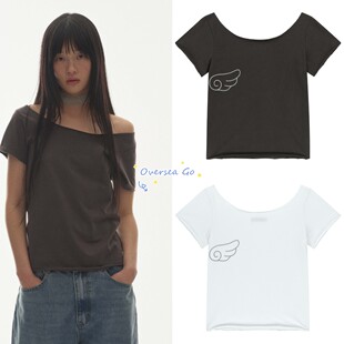 现货 Coyseio 2025新款安宥真同款甜美天使翅膀印花露肩短袖T恤女