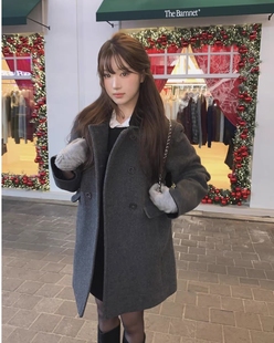 在途 thebarnnet 八奶复古可拆卸丝绒翻领双排扣中长款大衣外套女